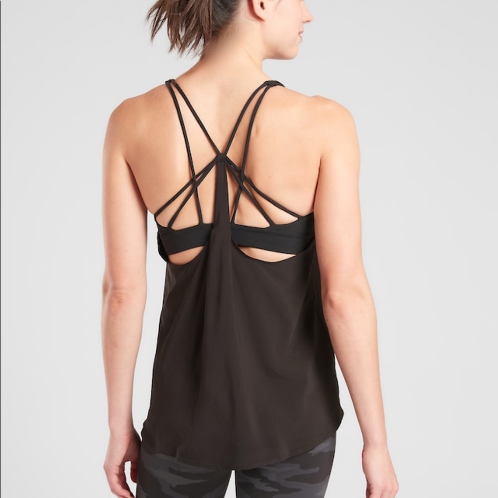 2 DIFFERENT Athleta strappy black tank w built in bra medium